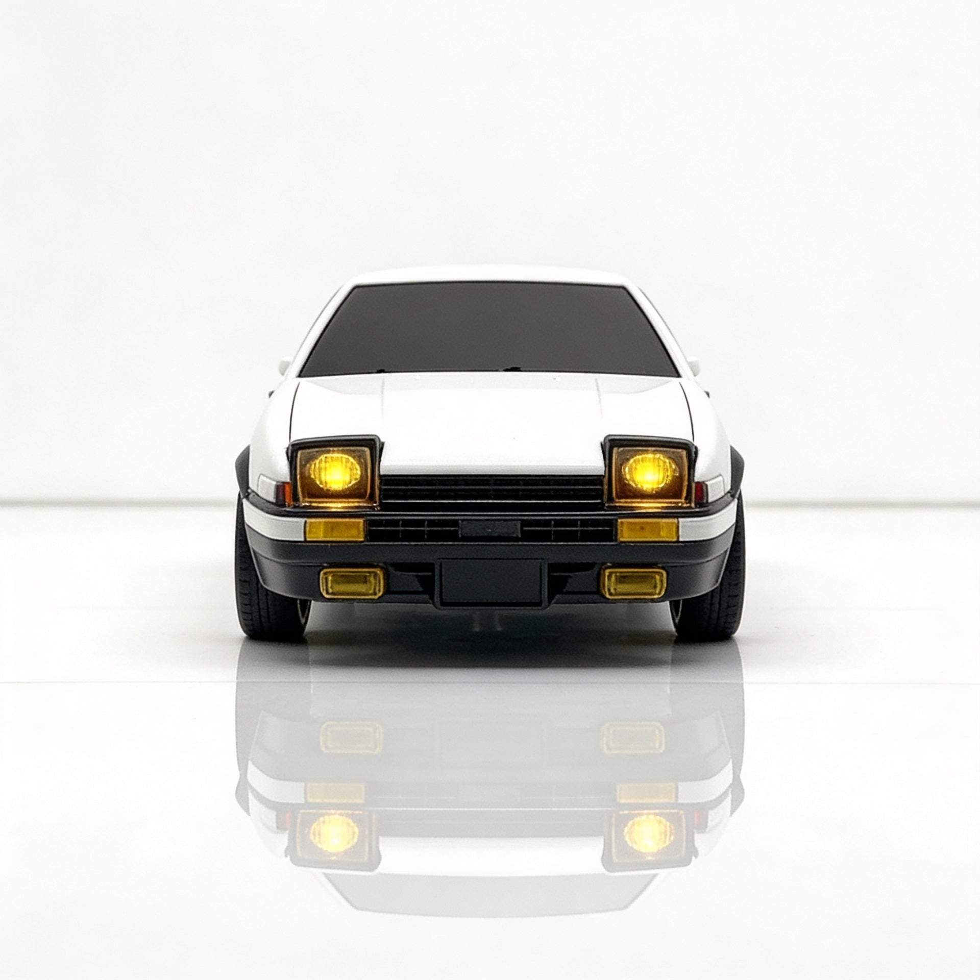 AE86 Sprinter Trueno RC drift 1/18 vue de profil