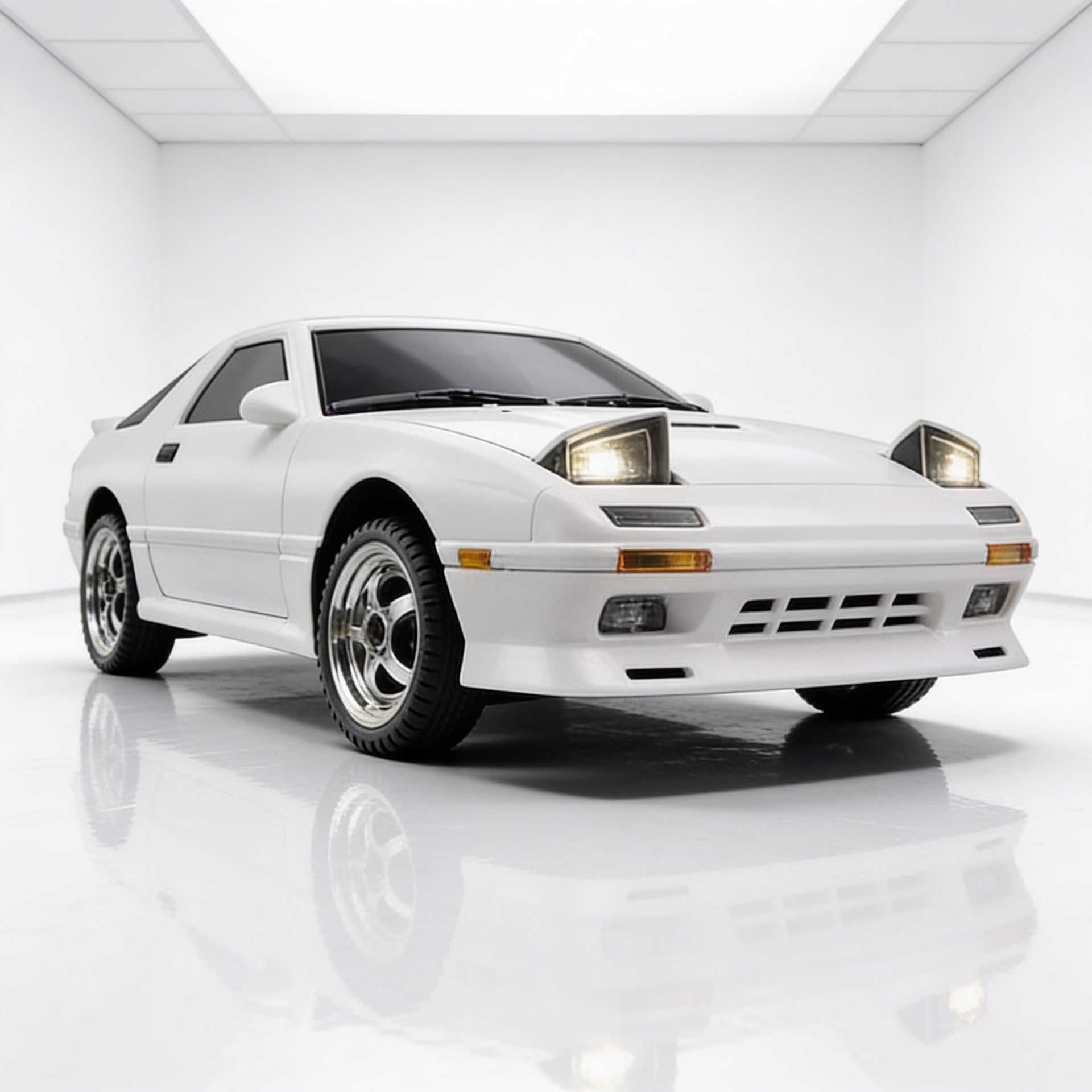Voiture RC drift Mazda RX-7 FC 1/18 vue 3/4 avant