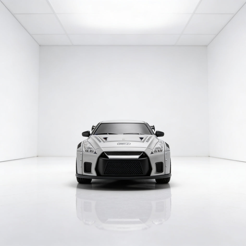 Voiture RC drift GTR 1/24 en action sur sol lisse
