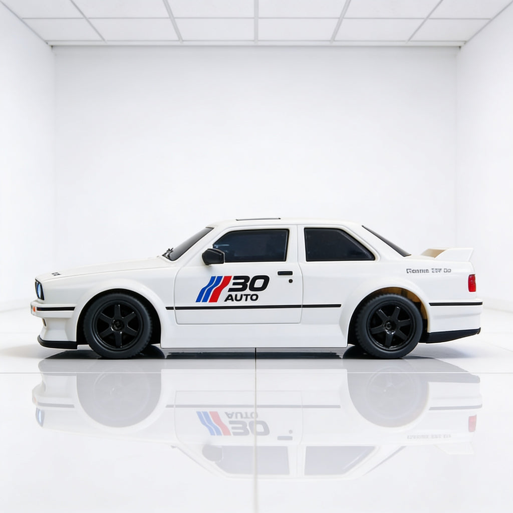 BMW E30 RC 4WD vue arrière aéileron