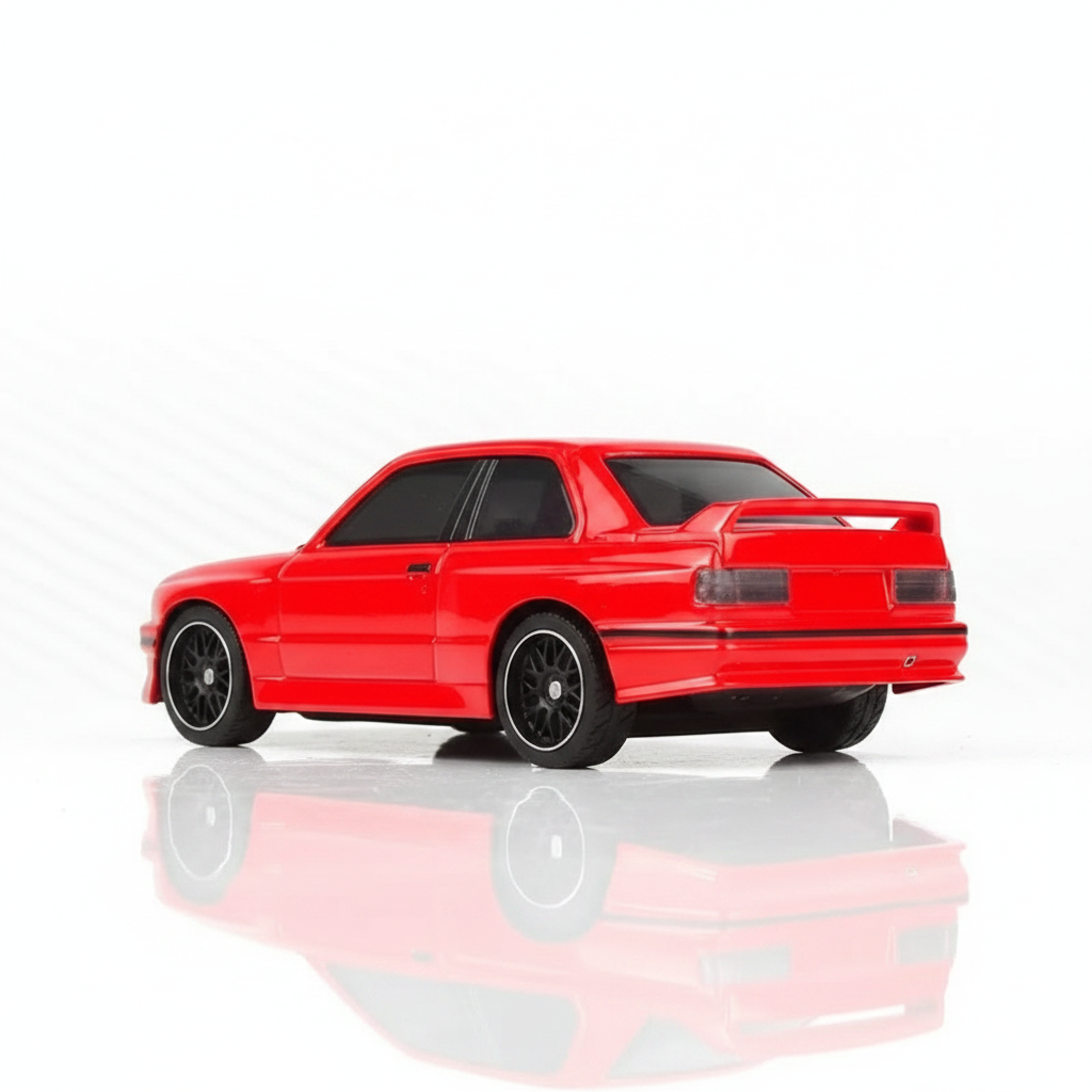 HPI Nano TTR BMW E30 RC drift 1/64 vue de profil